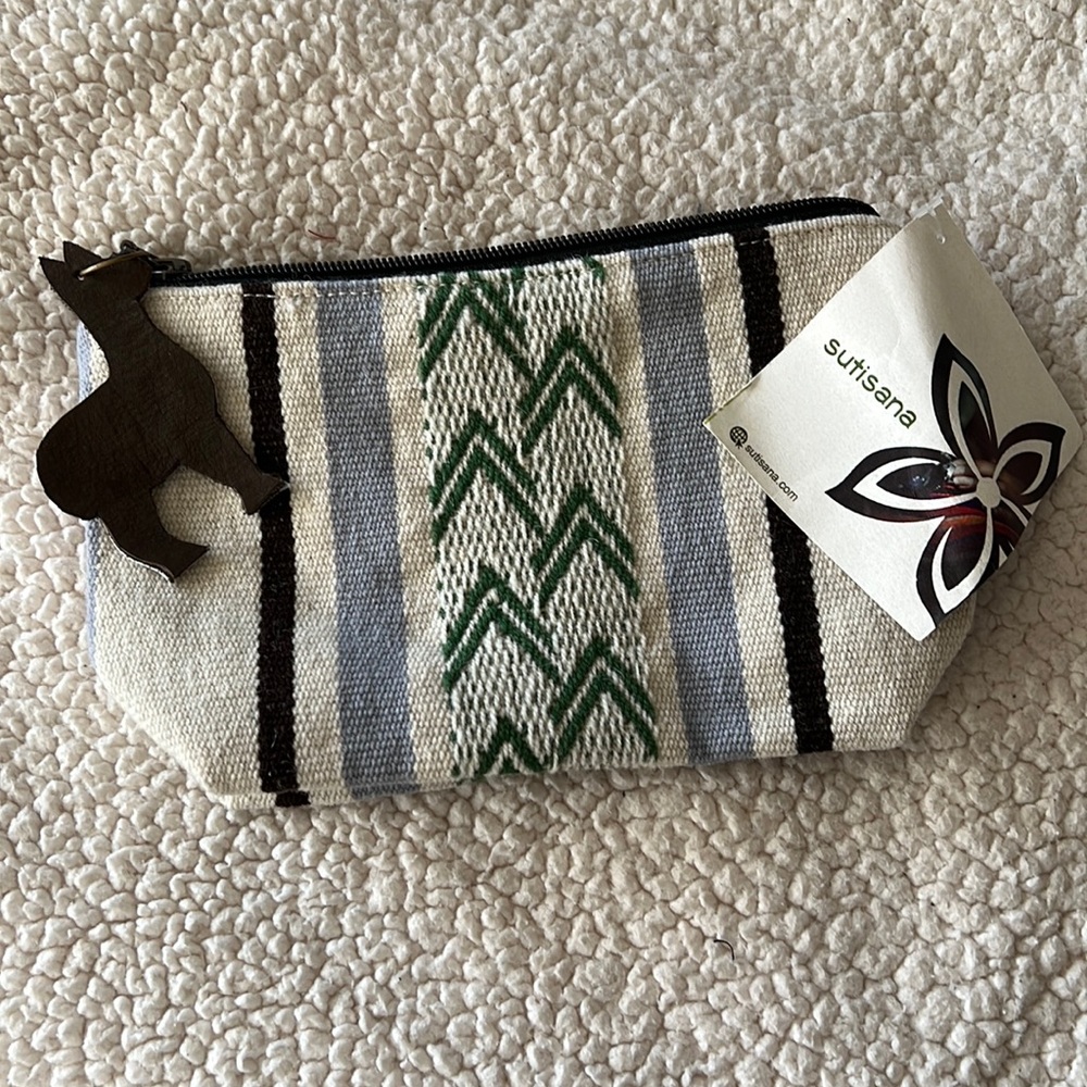 NWT Sutisana Makeup Pouch in Mesa Verde
